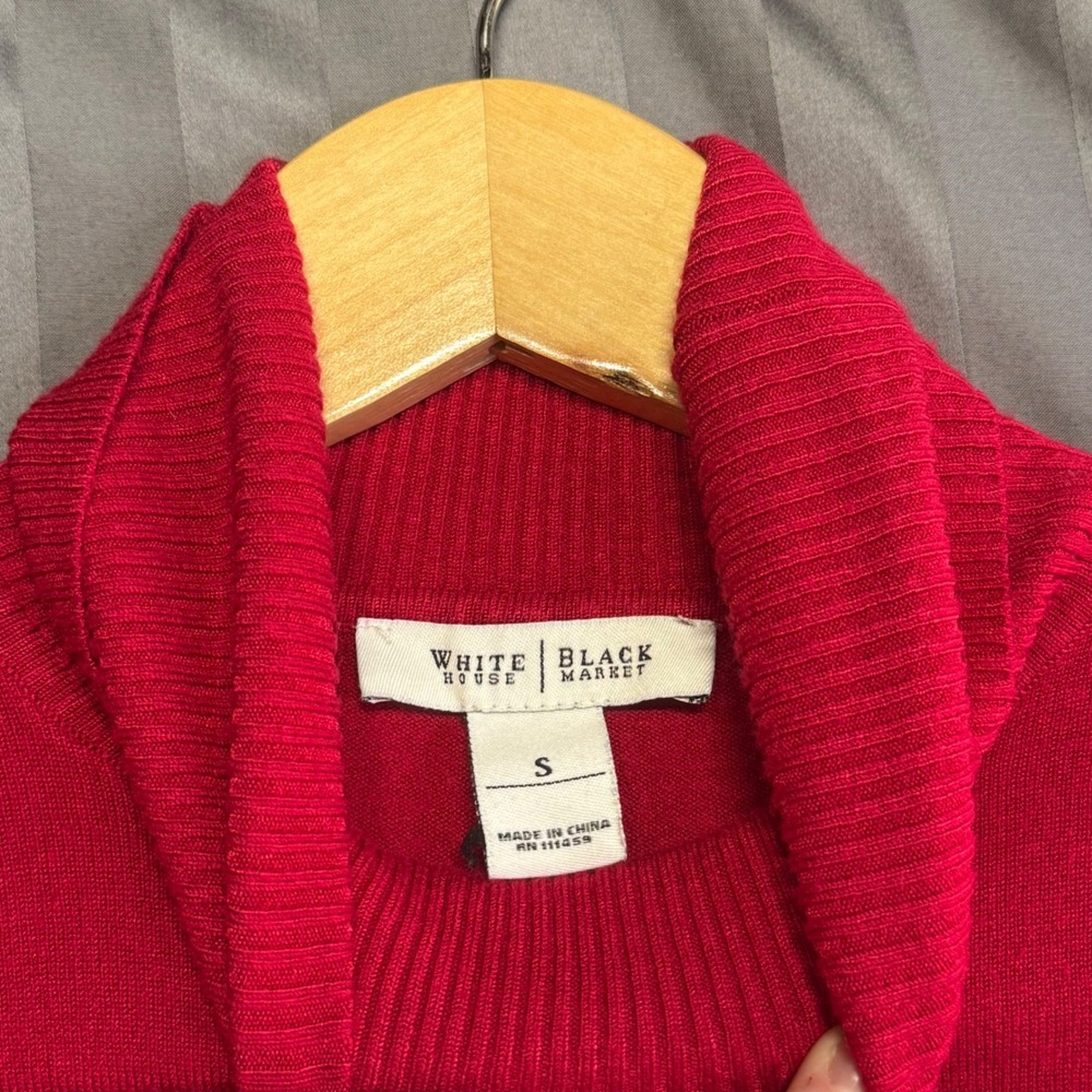 White House Black Market Red Turtleneck Sweater Buttons Size S - Picture 8 of 11